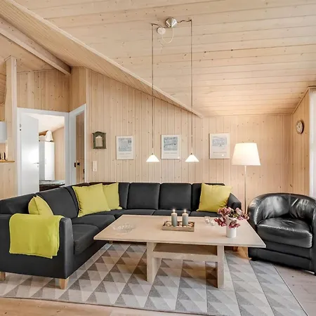 Tobbi - 1-1km To The Fjord By Interhome *