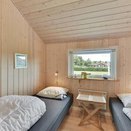 Tobbi - 1-1km To The Fjord By Interhome